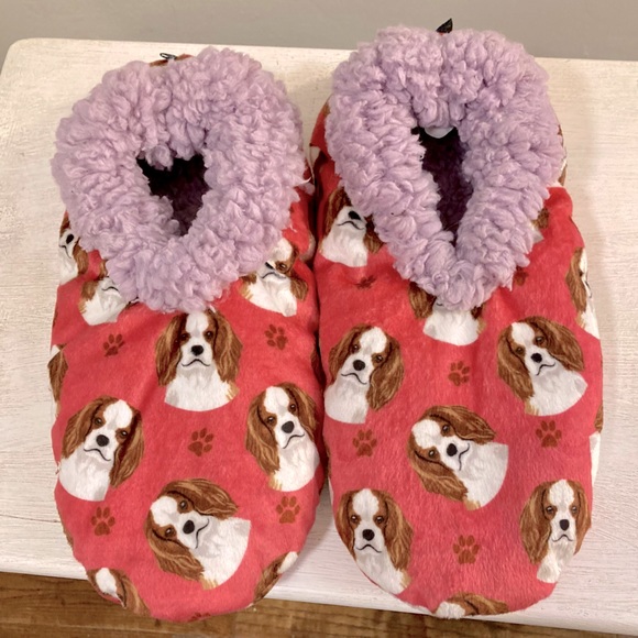 Comfies Slippers fit sizes 5-11 NEW; Cavalier King Charles spaniel - Picture 7 of 7